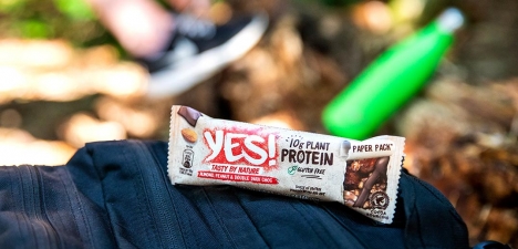 Yes: Nestlé lanciert Pflanzenprotein-Riegel mit Nüssen und Erbsen -
